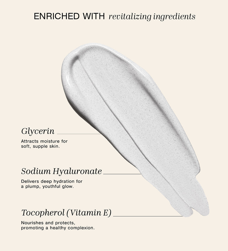 Changing Foundation creamy texture swatch highlighting hydrating Glycerin, Sodium Hyaluronate and Vitamin E.